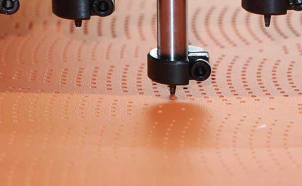 機械打孔、滾針打孔和激光打孔作為比較有什么區別(圖1)