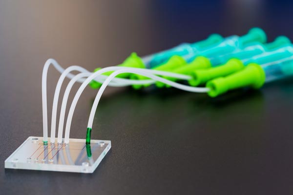 微流控激光焊接 微流控焊接-塑料激光焊接機(jī)是鍵合首選!(圖1)